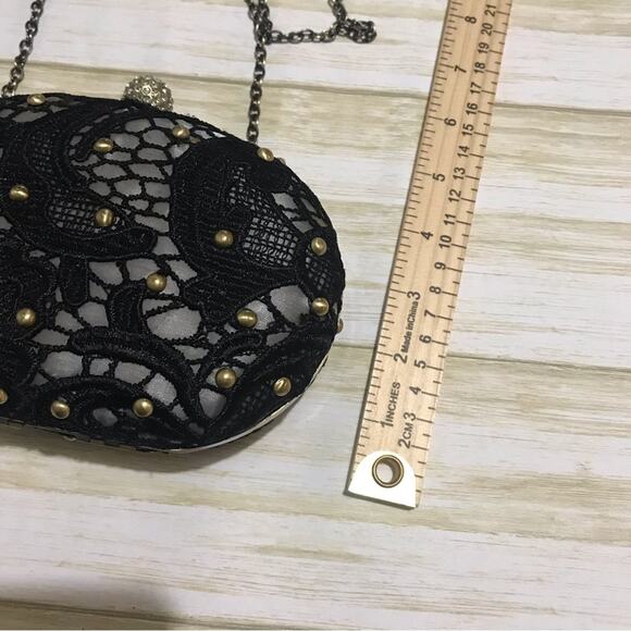 Darling Vintage Hard Shell Oval Black Lace Rhinestone Clasp Chain‎ Evening Bag - Picture 9 of 9